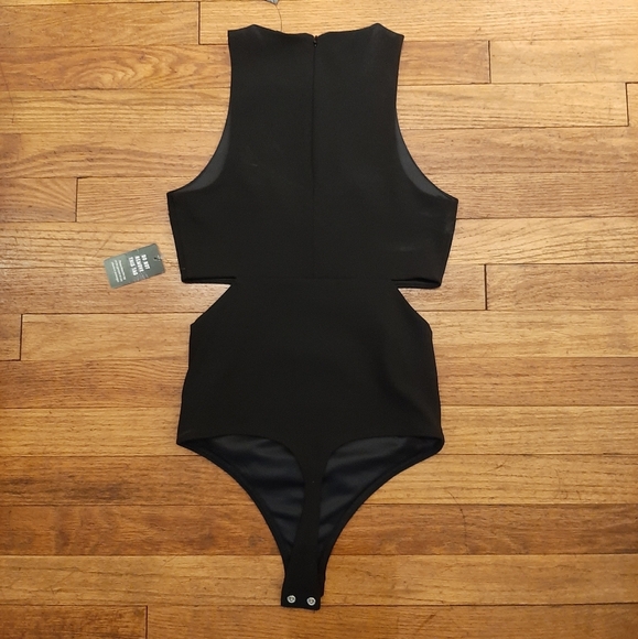 Express cutout bodysuit - Picture 4 of 9